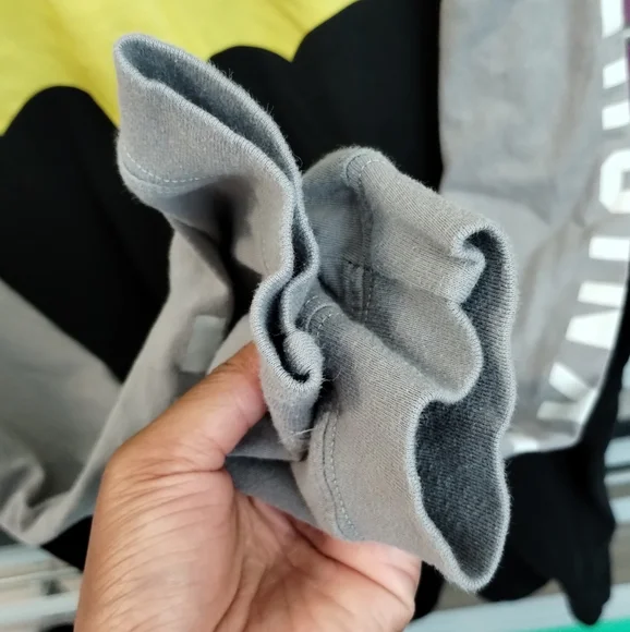 DC Comics The Dark Knight Batman  Long Sleeve Shirt  (Fading on Size Tag) - Picture 10 of 16